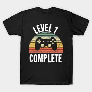 Level 1 Complete T-Shirt - 1st Birthday Gamer Gift - First Anniversary Gift - 1st Grade T-Shirt